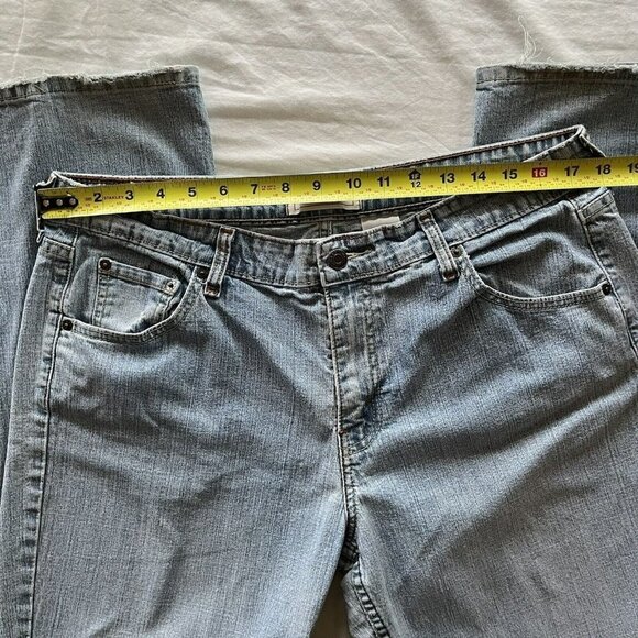 Levi’s Stretch Low Rise* Bootcut Light Wash 5-Pocket Jeans-16 Medium - Picture 9 of 12